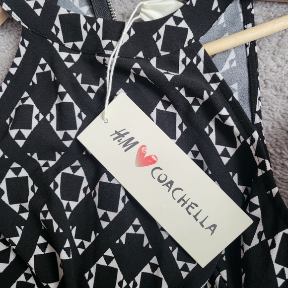 H&M Coachella Collection Black White Patterned dress - Picture 6 of 9